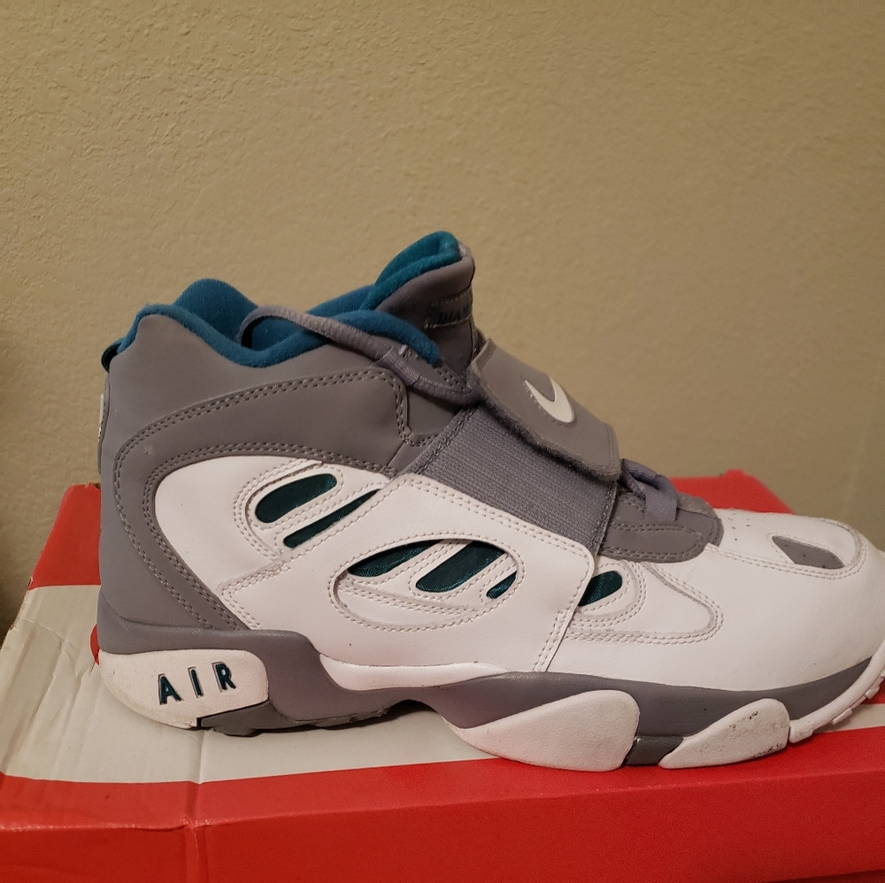 Nike Air Diamond Turf 2